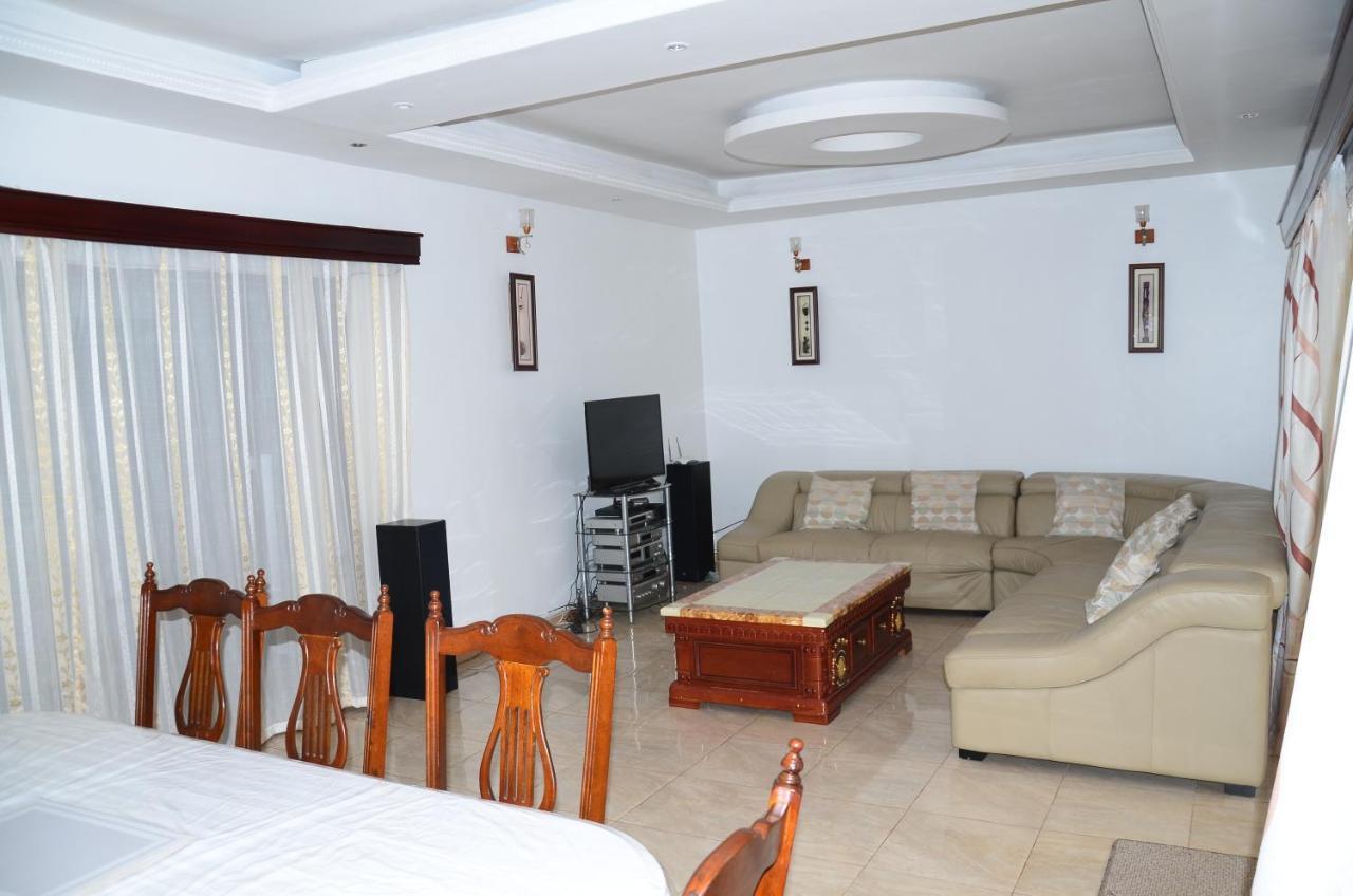 Muyenga Luxury Vacation Home Καμπάλα Εξωτερικό φωτογραφία